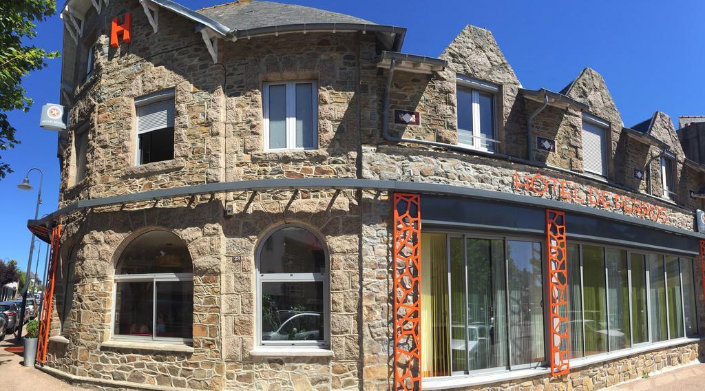 Hotel De Perros, The Originals Boutique Exterior photo